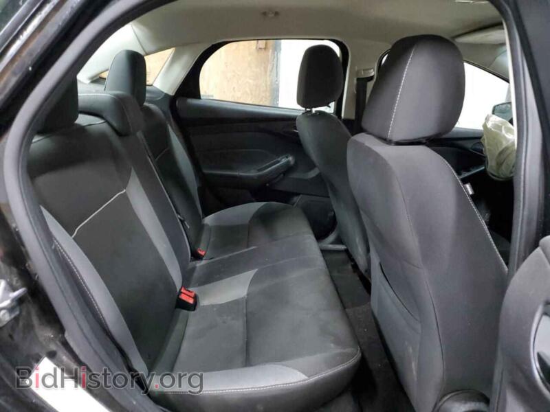 2012 Ford FOCUS (VIN 1FAHP3F29CL431048) — photo 10 of 14