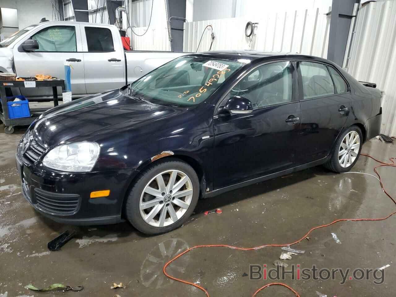 Photo 3VWRJ7AJ9AM099272 - VOLKSWAGEN JETTA 2010