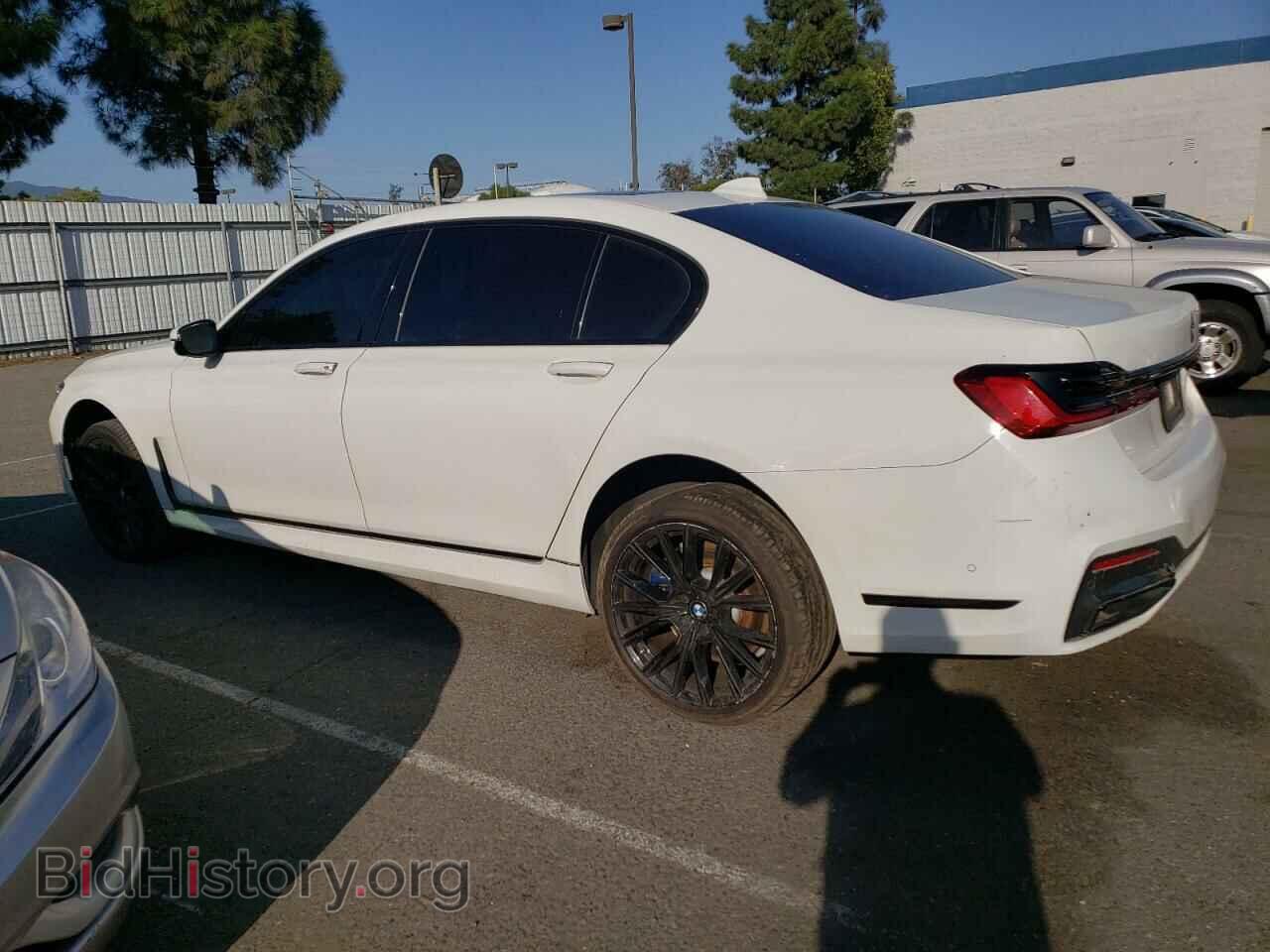 2021 BMW 7 SERIES - VIN: WBA7T2C04MCF75736 - Фото 2