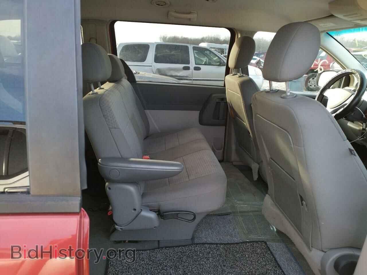2008 CHRYSLER MINIVAN - VIN: 2A8HR44H28R620598 - Фото 6