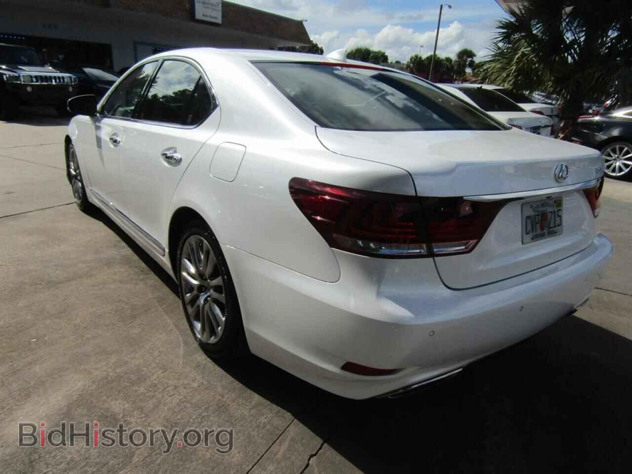 2017 LEXUS LS460 - VIN: JTHBL5EFXH51449XX - Photo 2