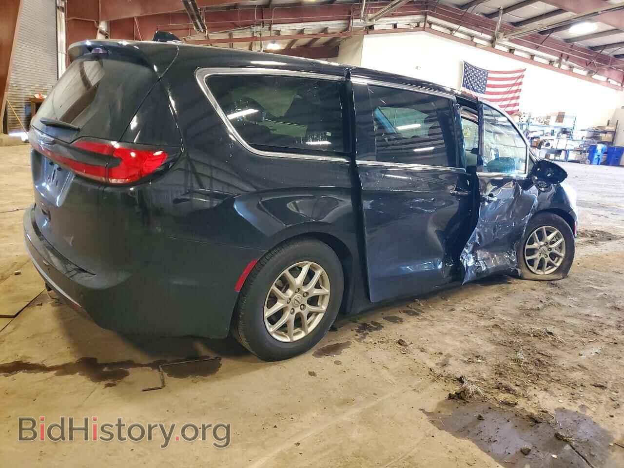 2025 Chrysler PACIFICA (VIN 2C4RC1BG3SR558366) — photo 3 of 15