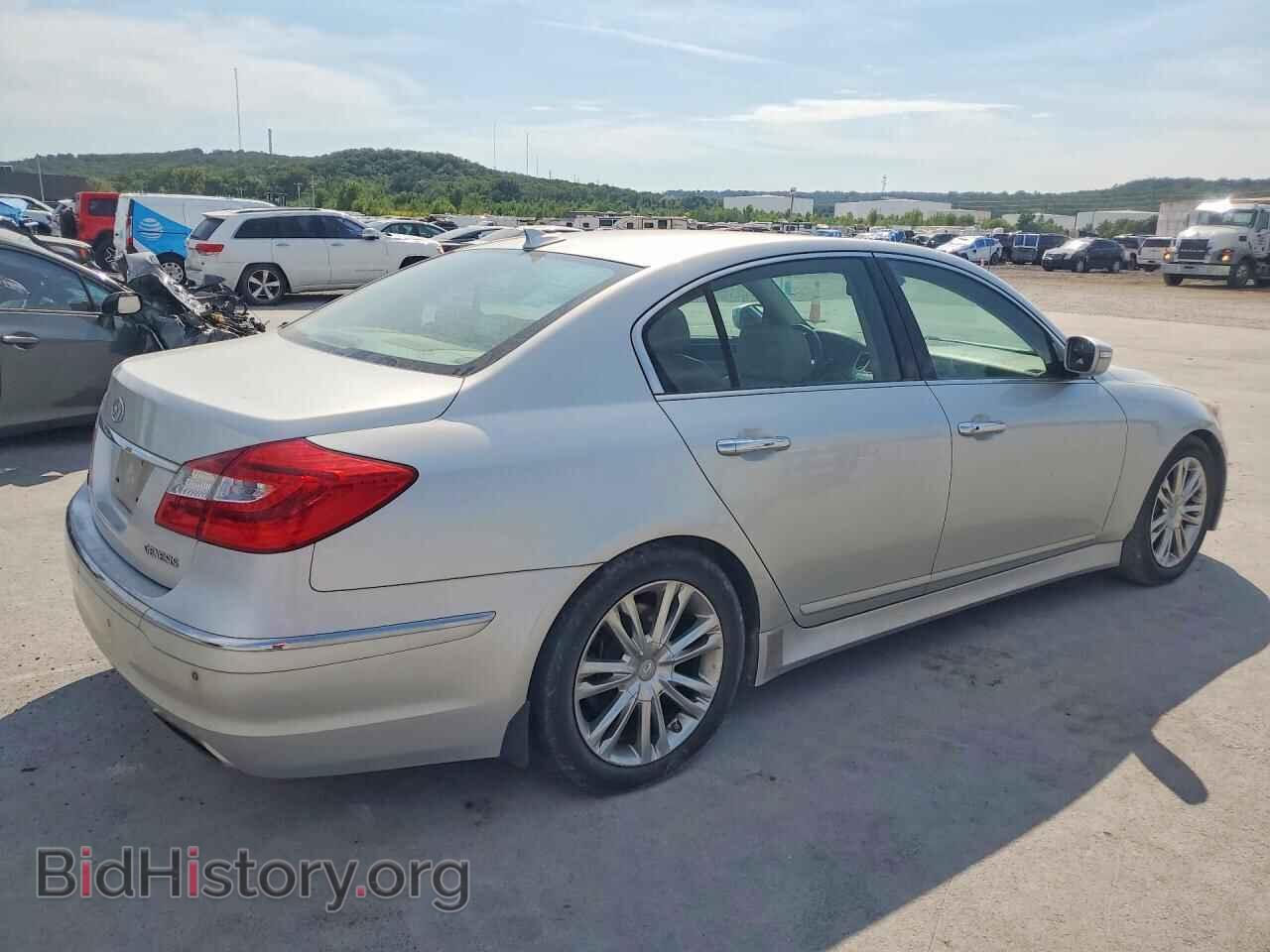 2013 HYUNDAI GENESIS - VIN: KMHGC4DD2DU246794 - Фото 3
