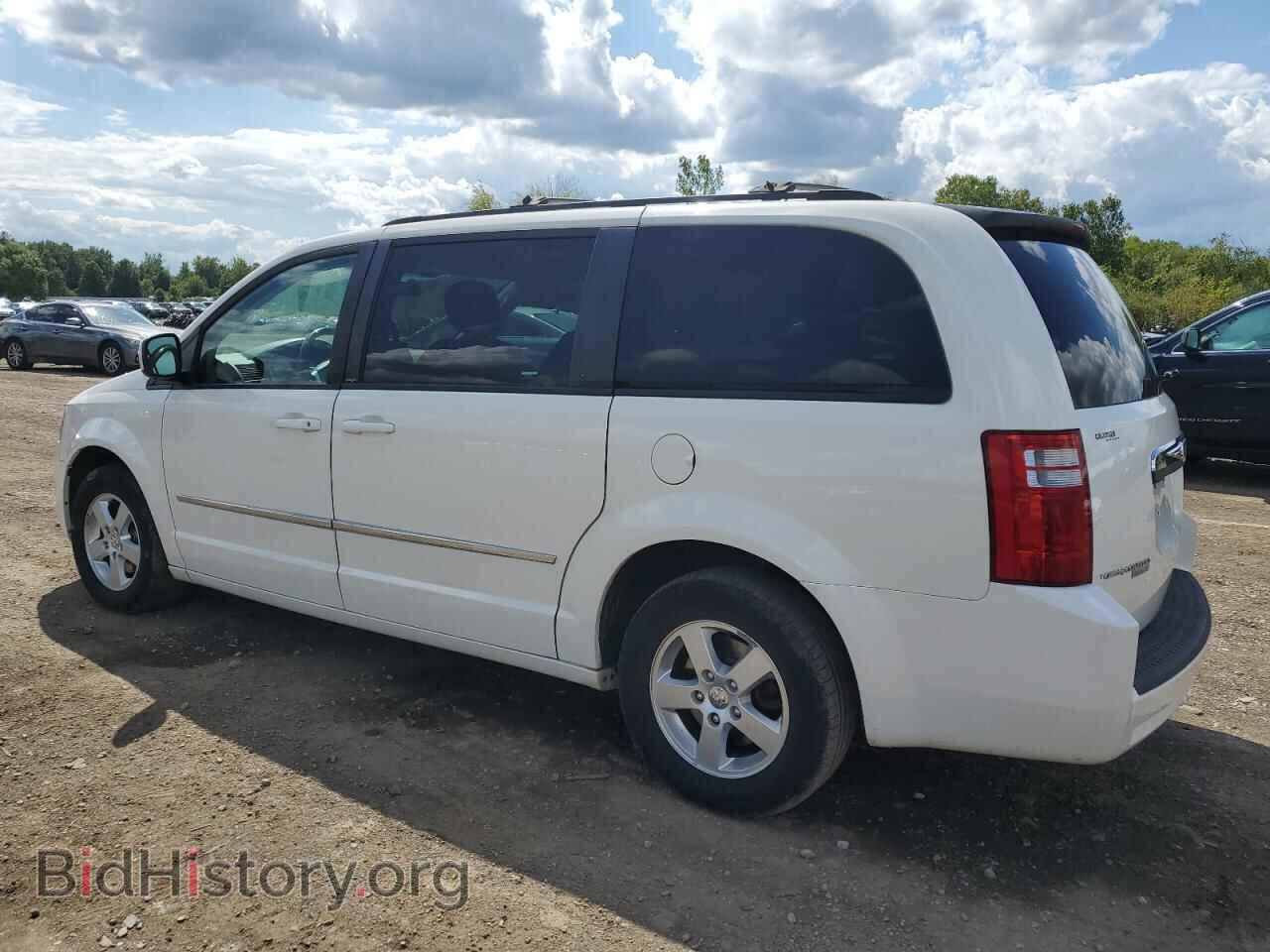 2010 DODGE CARAVAN - VIN: 2D4RN5D1XAR219423 - Фото 2