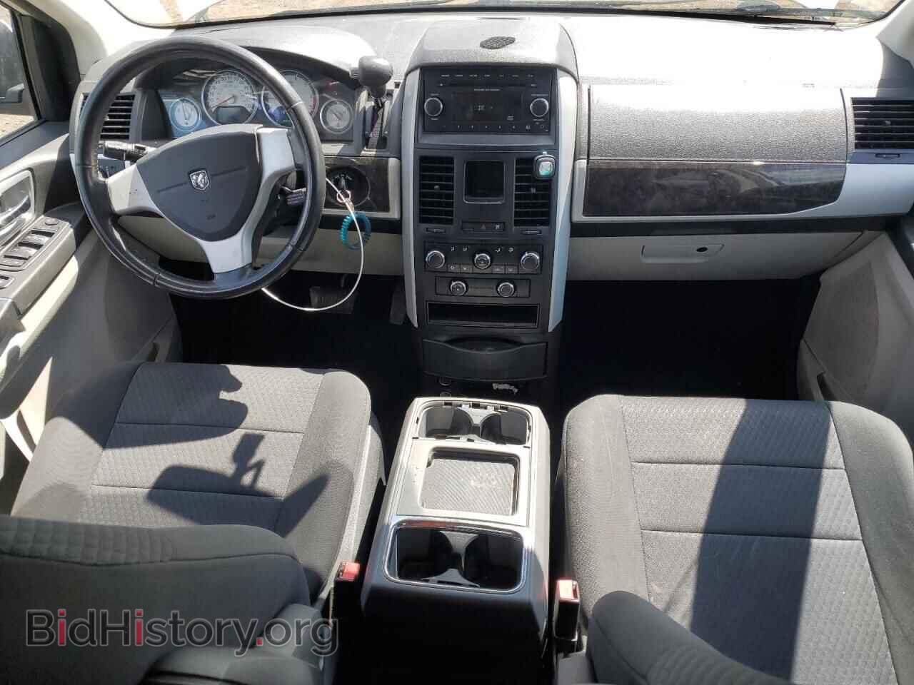 2010 DODGE CARAVAN - VIN: 2D4RN5D1XAR219423 - Фото 8