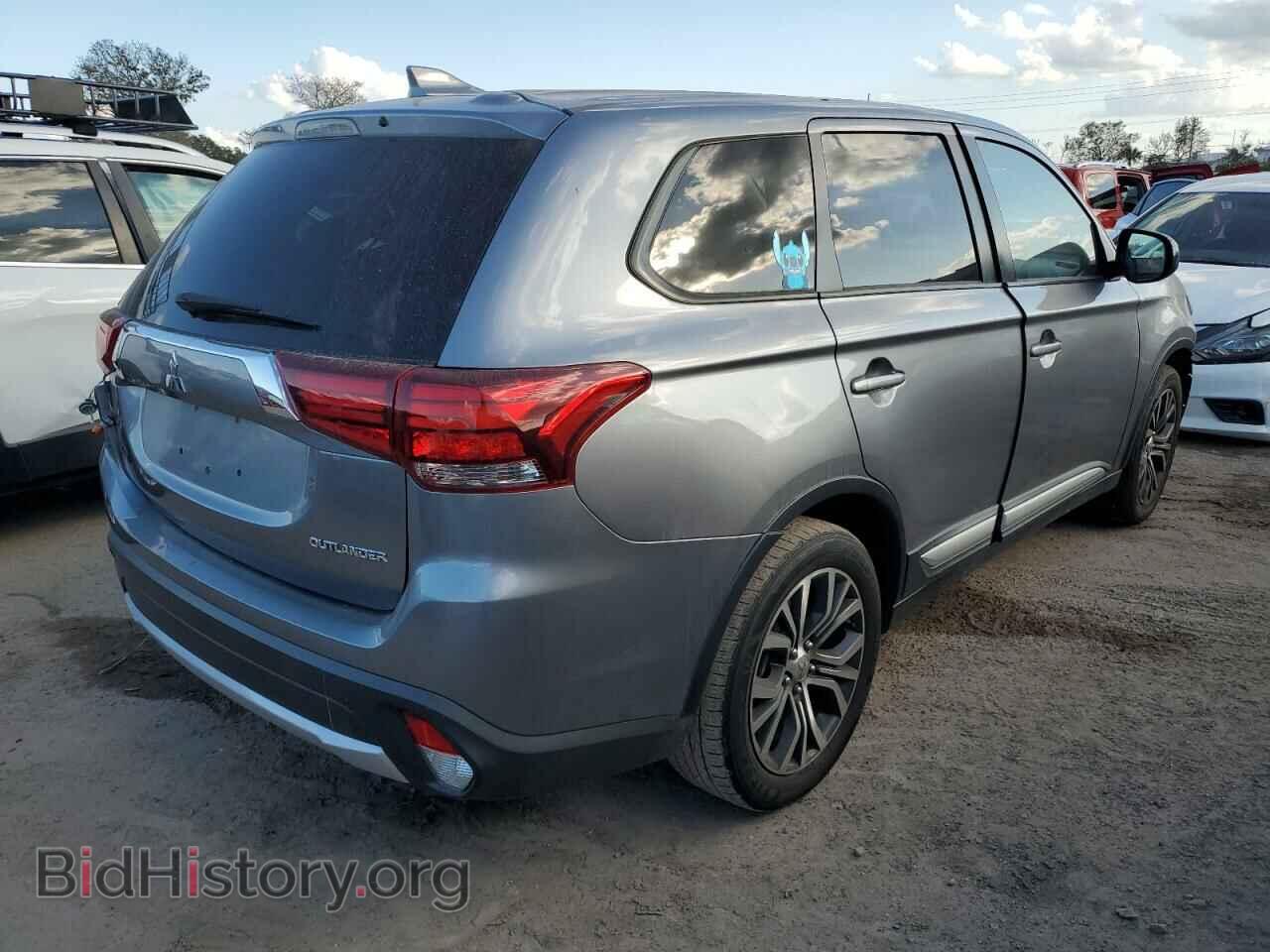 2017 MITSUBISHI OUTLANDER - VIN: JA4AD2A32HZ030308 - Фото 3