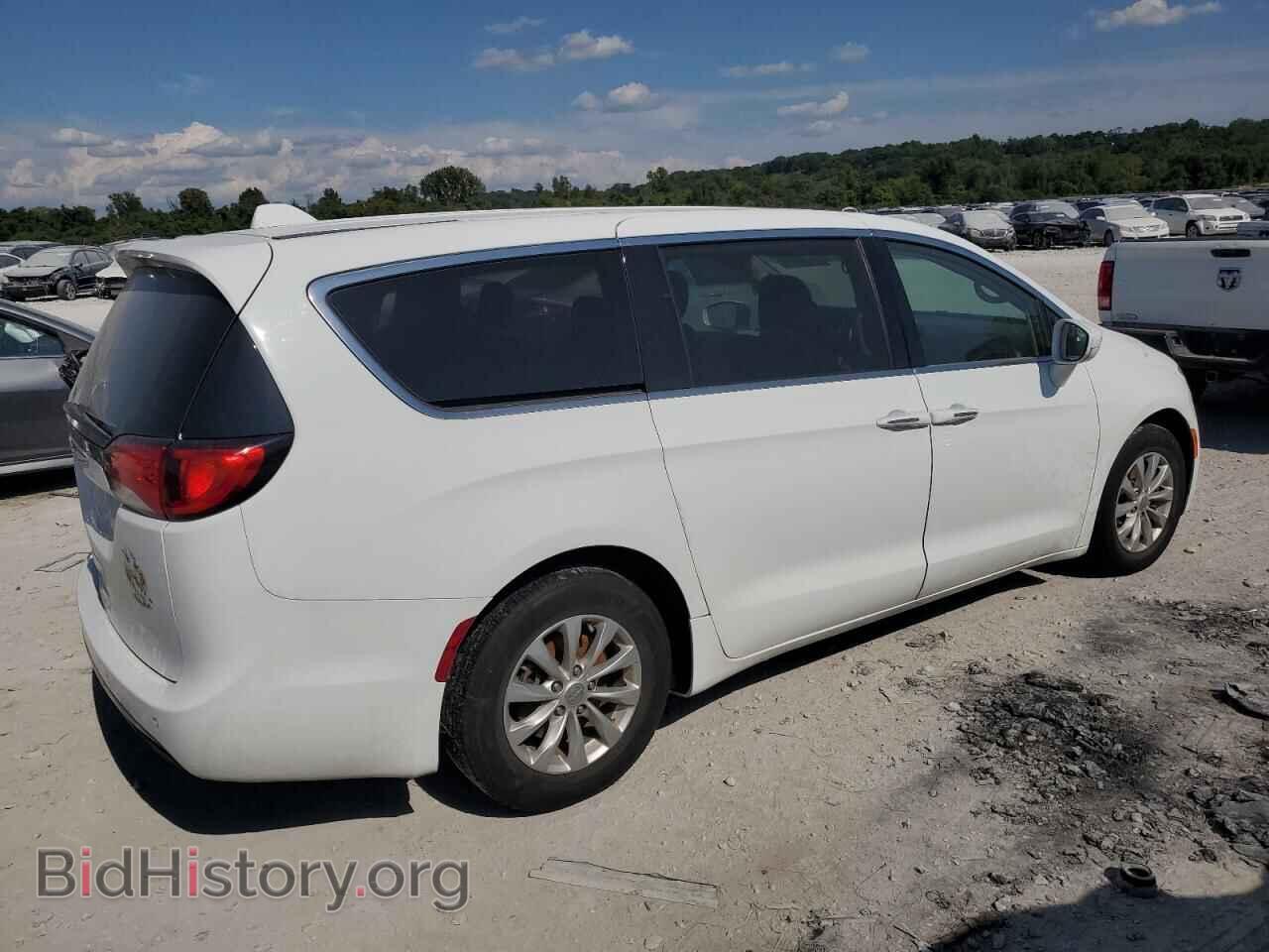 2018 CHRYSLER PACIFICA - VIN: 2C4RC1FG1JR212177 - Фото 3