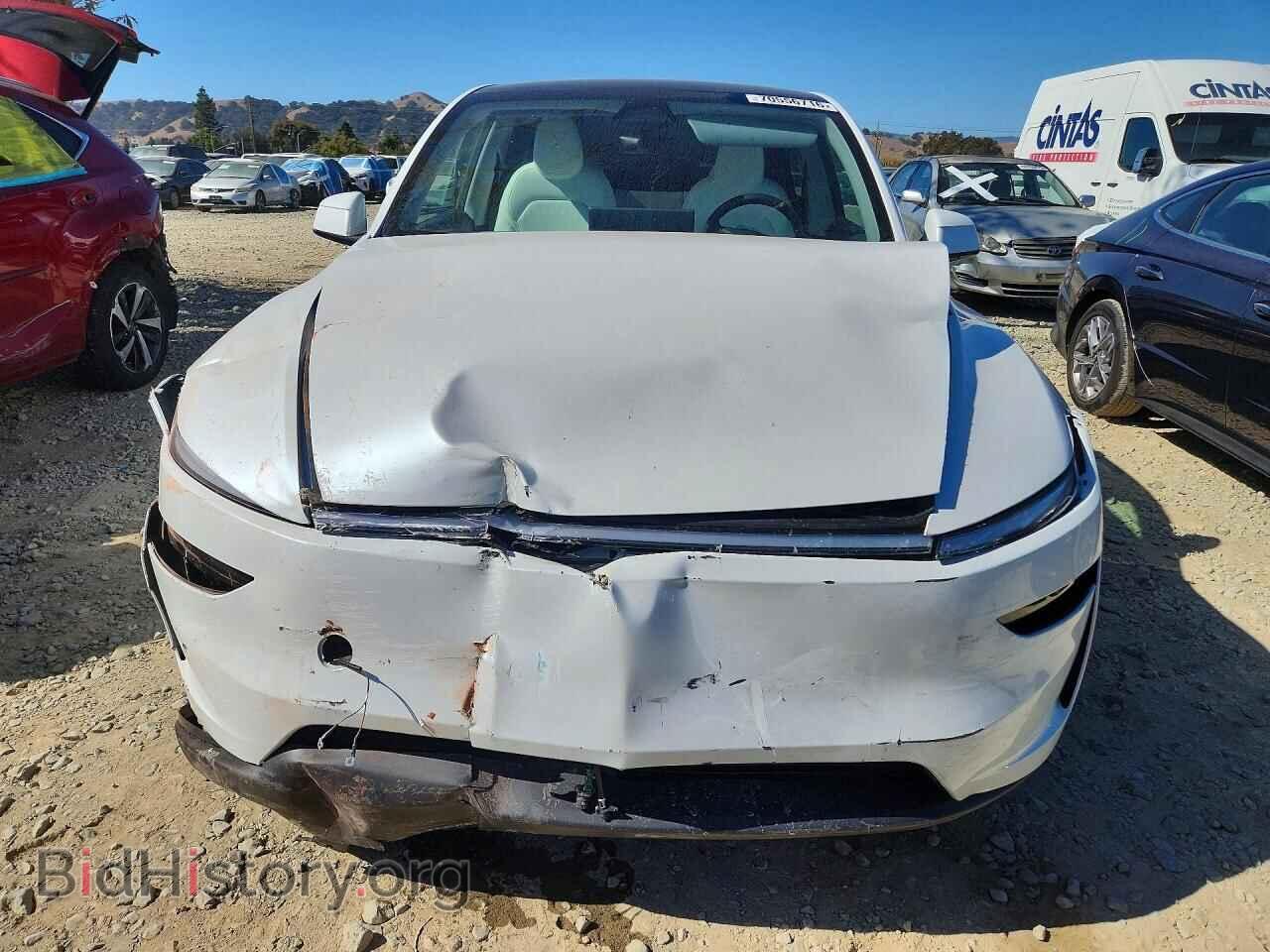 2026 TESLA MODEL Y - VIN: 7SAYGDEE8TF330133 - Photo 5