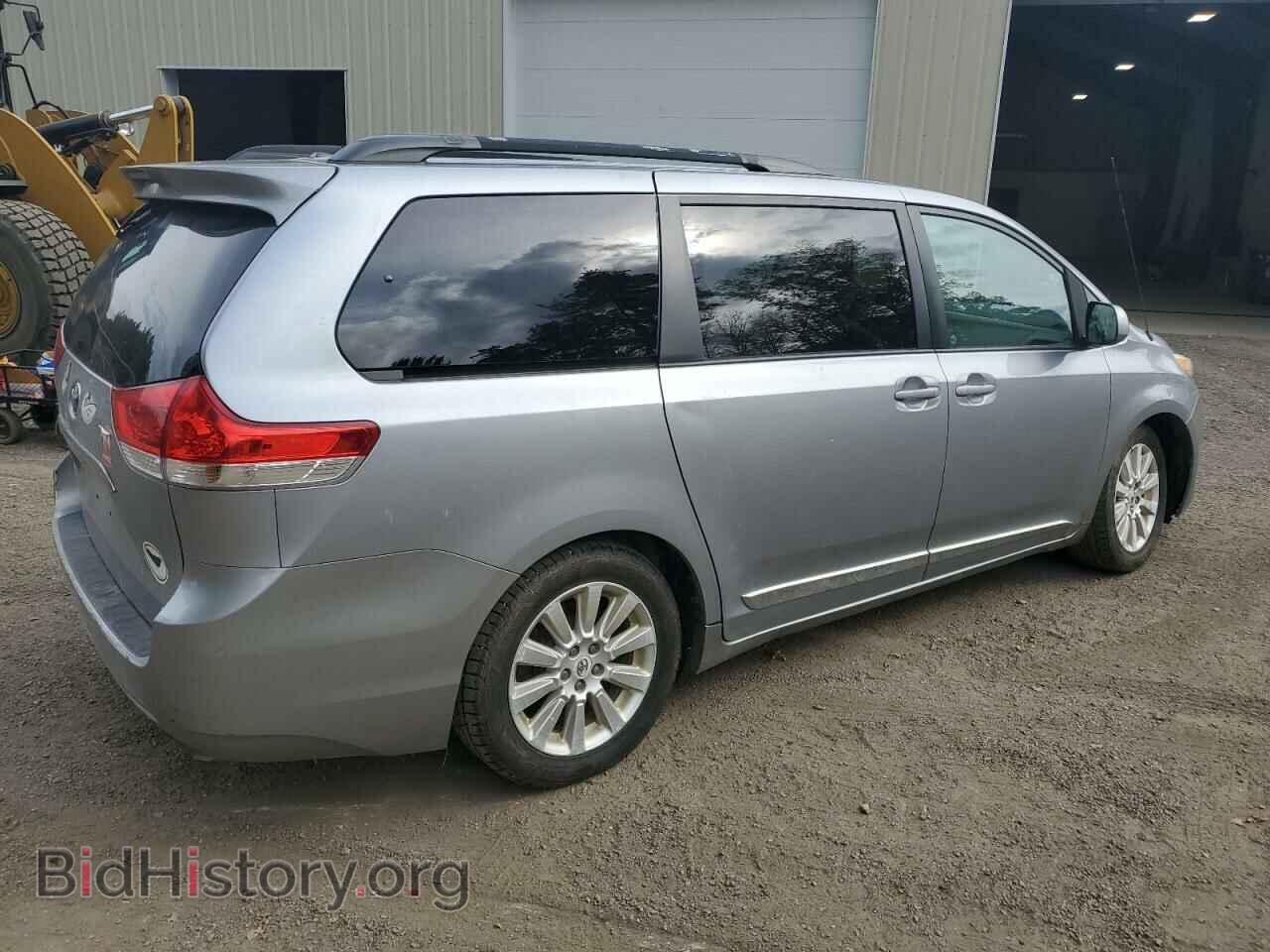 2011 TOYOTA All Models - VIN: 5TDJK3DC8BS010389 - Фото 3