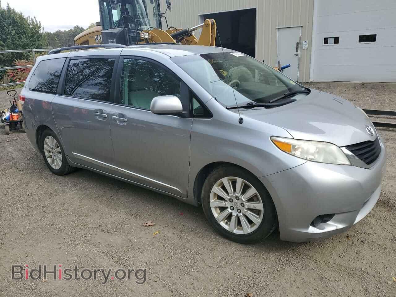 2011 TOYOTA All Models - VIN: 5TDJK3DC8BS010389 - Фото 4