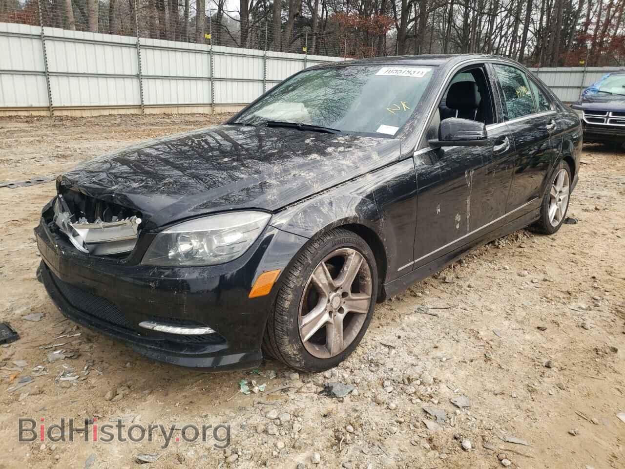2011 MERCEDES-BENZ C-CLASS - VIN: WDDGF5EB7BA425643 - Фото 2