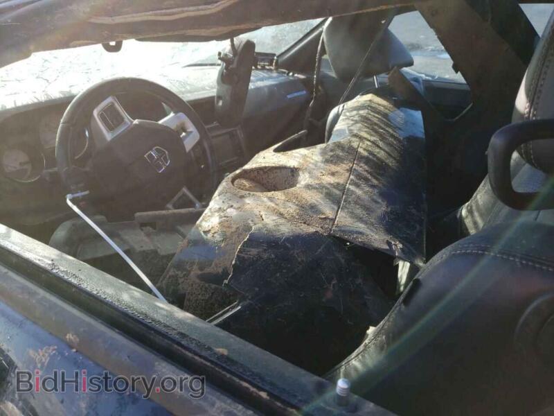 2012 Dodge CHALLENGER (VIN 2C3CDYAG8CH243930) — photo 8 of 13