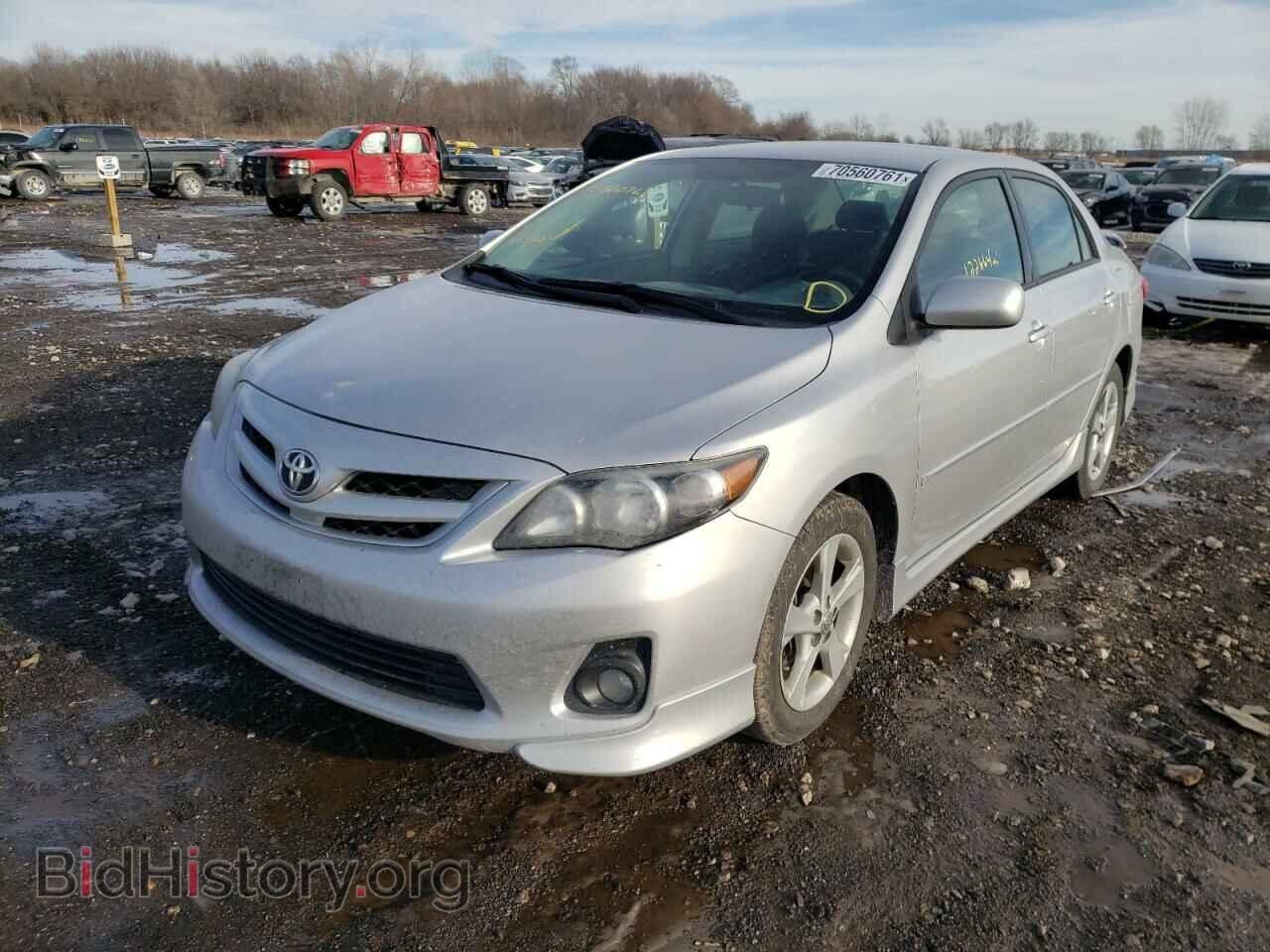 2011 TOYOTA COROLLA - VIN: 2T1BU4EE2BC744099 - Фото 2