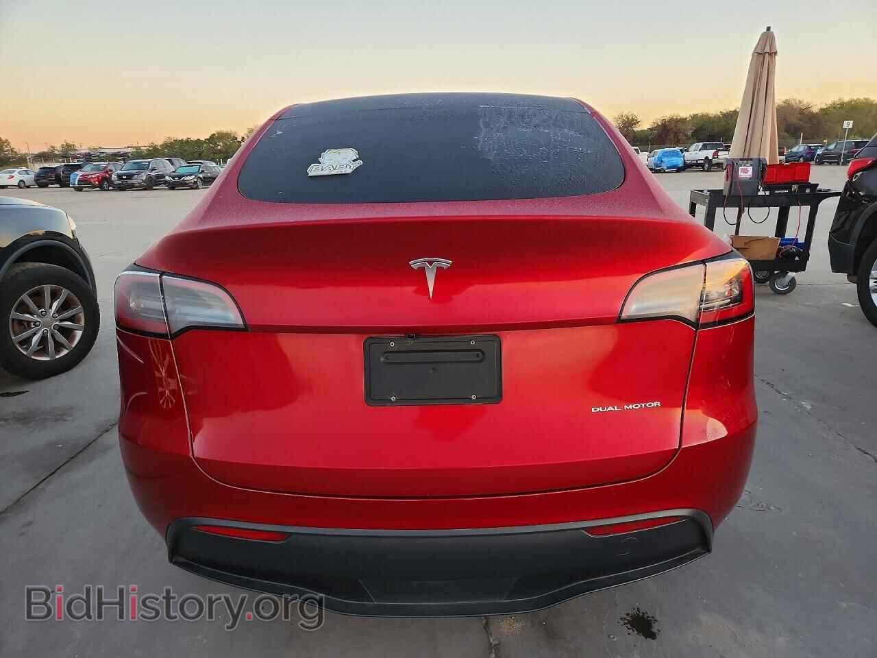 2025 TESLA MODEL Y - VIN: 7SAYGDEE4SA369460 - Photo 6