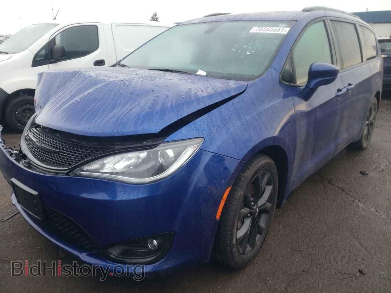 2019 CHRYSLER PACIFICA - VIN: 2C4RC1EG4KR569890 - Фото 2