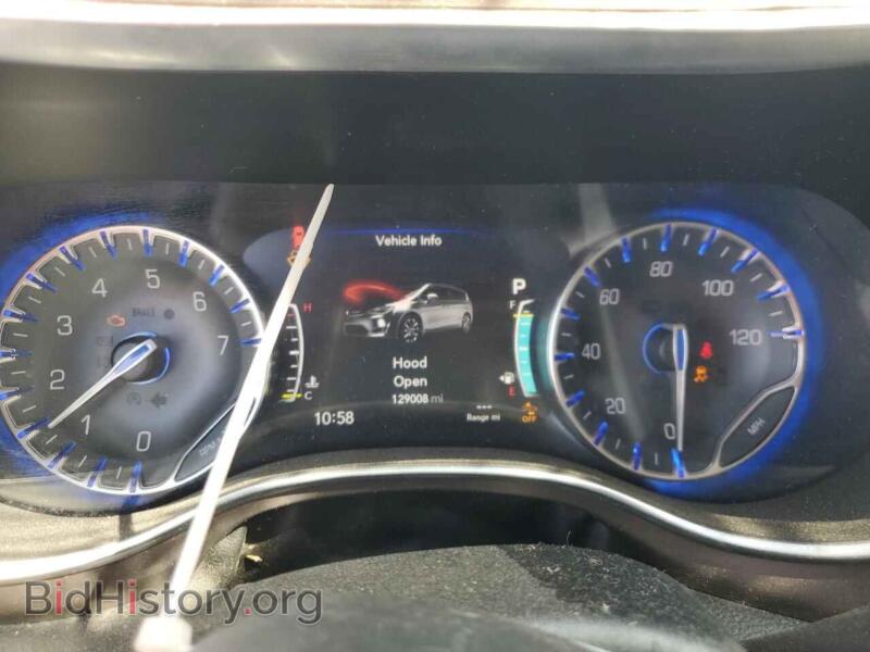 2017 Chrysler PACIFICA (VIN 2C4RC1EG7HR688705) — фото 9 из 14