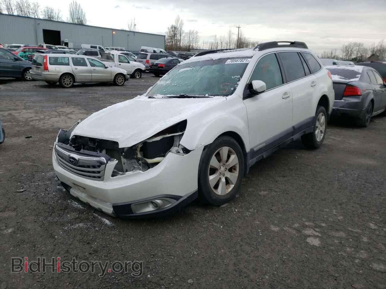 2011 SUBARU OUTBACK - VIN: 4S4BRBKC7B3326697 - Фото 2