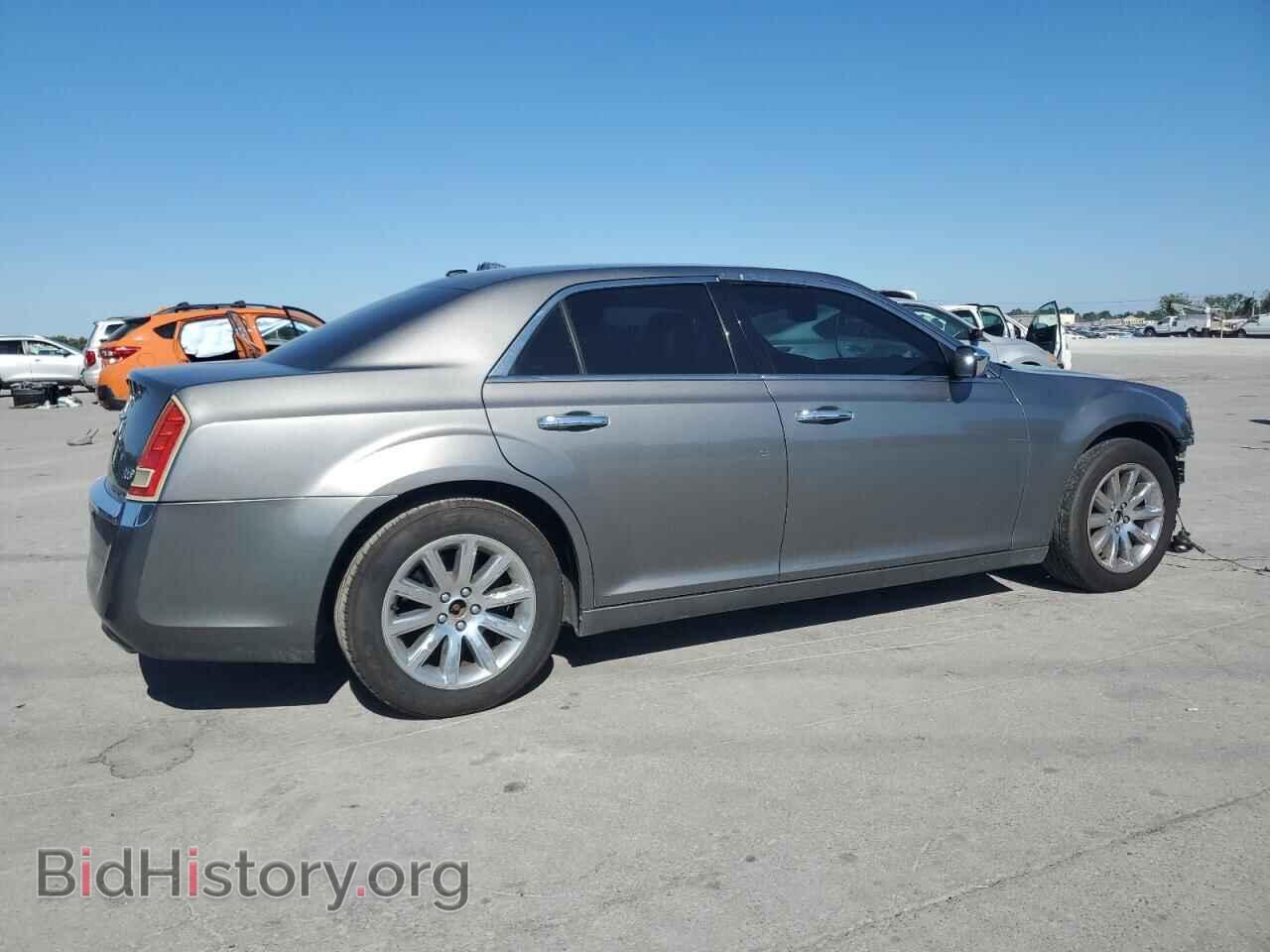 2011 CHRYSLER 300 - VIN: 2C3CA5CG2BH592150 - Фото 3