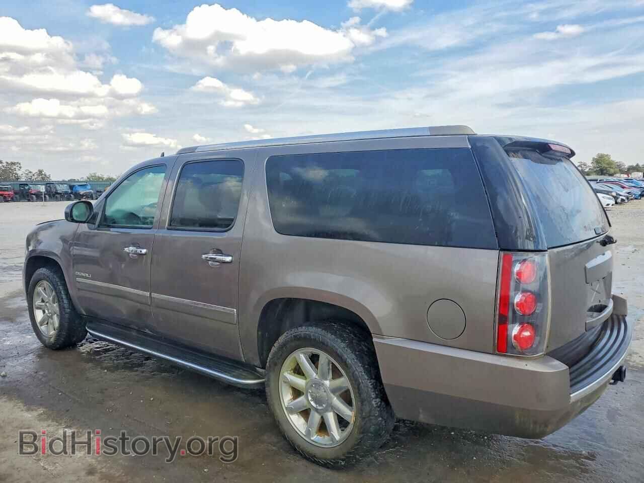 2013 GMC YUKON - VIN: 1GKS2MEFXDR284623 - Photo 2