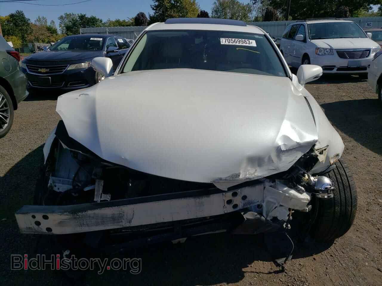 2011 LEXUS IS - VIN: JTHCF5C28B5051563 - Photo 5