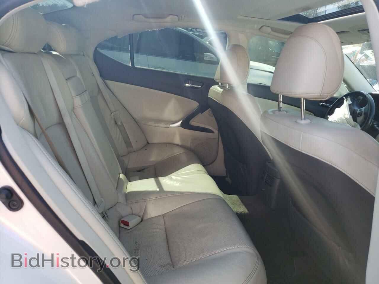 2011 LEXUS IS - VIN: JTHCF5C28B5051563 - Photo 10