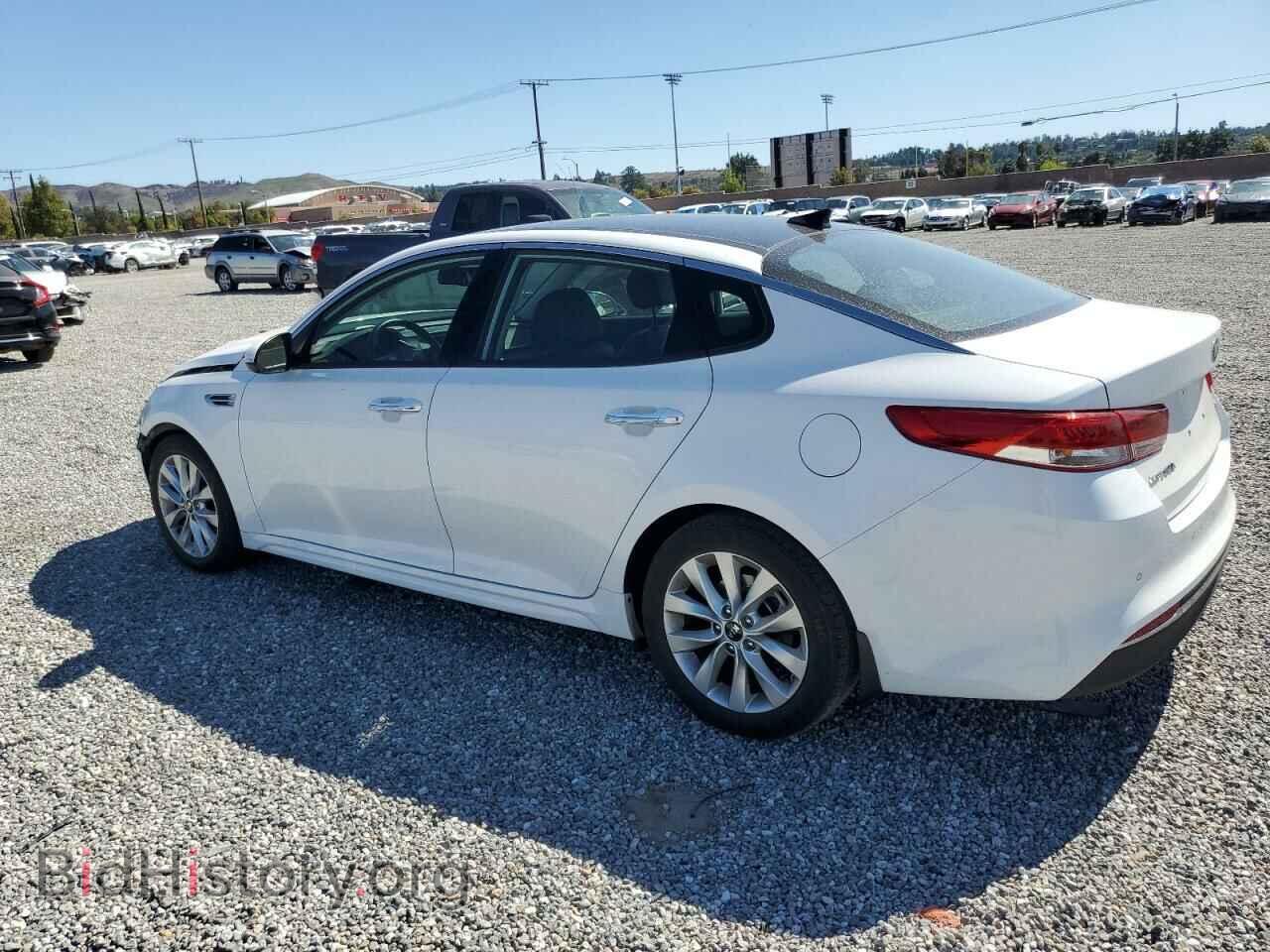 2018 KIA OPTIMA - VIN: 5XXGU4L36JG251704 - Фото 2