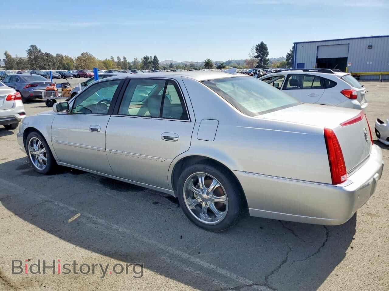 2011 CADILLAC DTS - VIN: 1G6KH5E62BU136463 - Фото 2