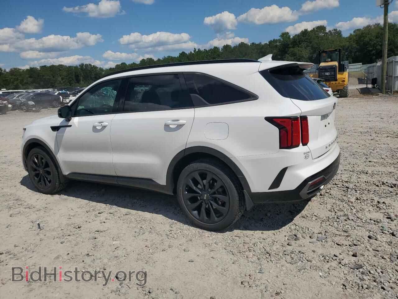 2021 KIA SORENTO - VIN: 5XYRK4LF6MG057523 - Фото 2