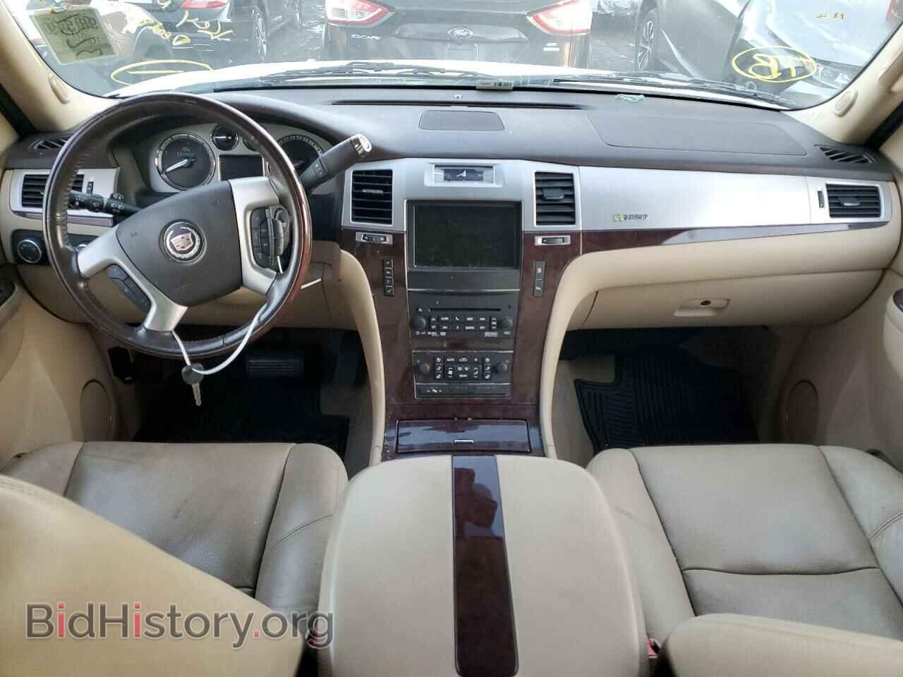 2011 CADILLAC ESCALADE - VIN: 1GYS4EEJ6BR326163 - Фото 8