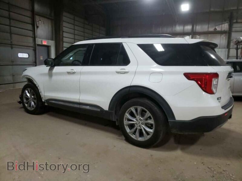 2022 Ford EXPLORER (VIN 1FMSK8DH2NGA18687) — photo 2 of 13