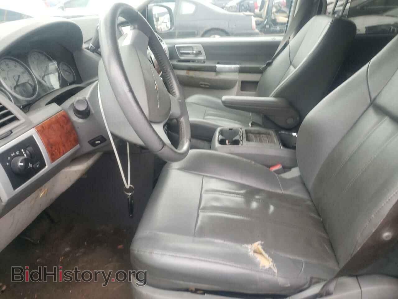 2008 CHRYSLER MINIVAN - VIN: 2A8HR54PX8R138524 - Фото 7