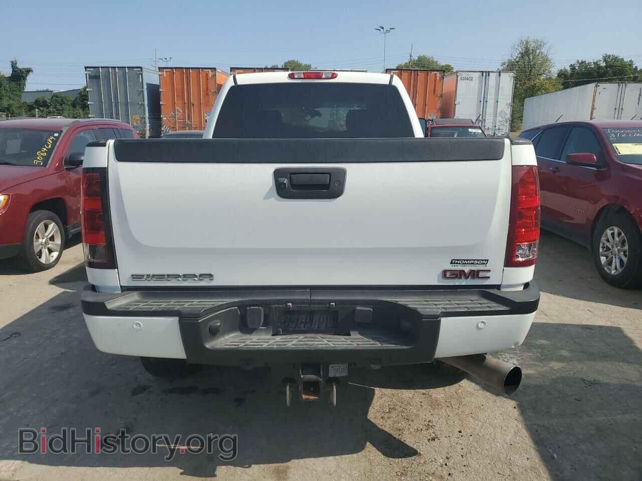 2011 GMC SIERRA - VIN: 1GT426C83BF226436 - Фото 6