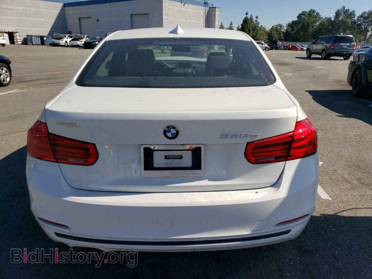 2018 BMW 3 SERIES - VIN: WBA8E1C52JA756987 - Photo 6