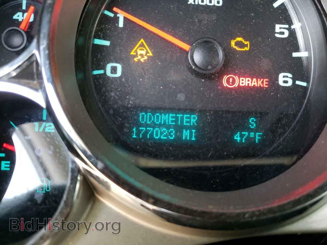 2011 GMC SIERRA - VIN: 1GTR2VE35BZ450372 - Фото 8