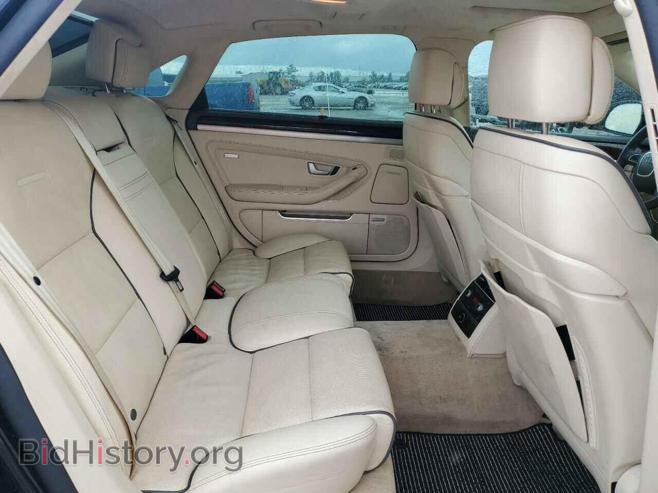 2010 AUDI A8 - VIN: WAURVAFA7AN007740 - Photo 10