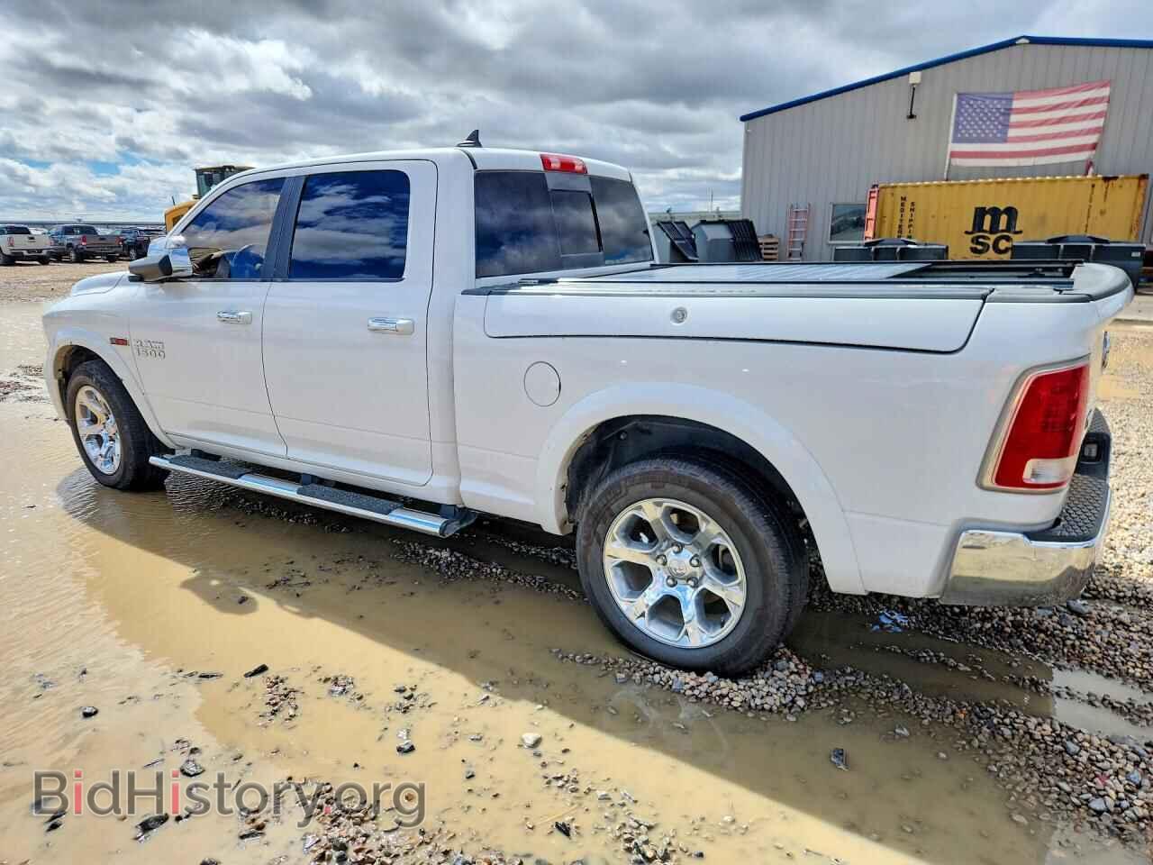 2018 RAM 1500 - VIN: 1C6RR7VM8JS310329 - Photo 2