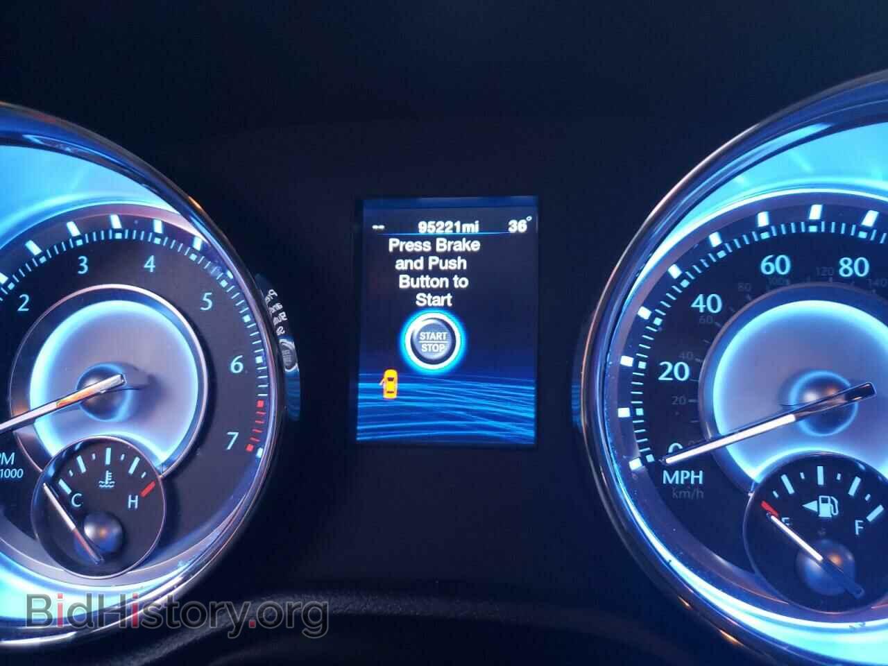 2012 CHRYSLER 300 - VIN: 2C3CCACG9CH210412 - Фото 8