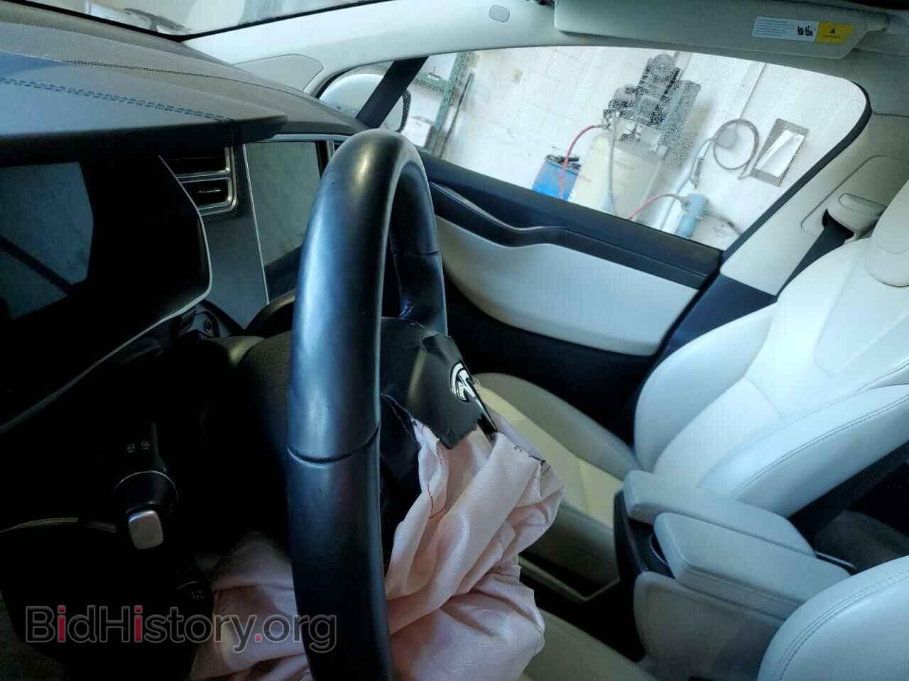 2017 TESLA MODEL X - VIN: 5YJXCDE46HF076215 - Photo 9