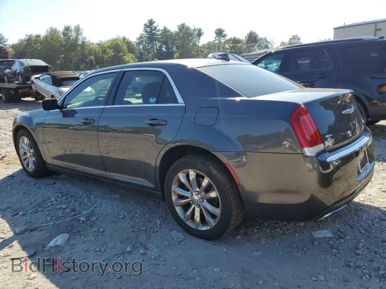 2016 CHRYSLER 300 - VIN: 2C3CCARG5GH164364 - Фото 2
