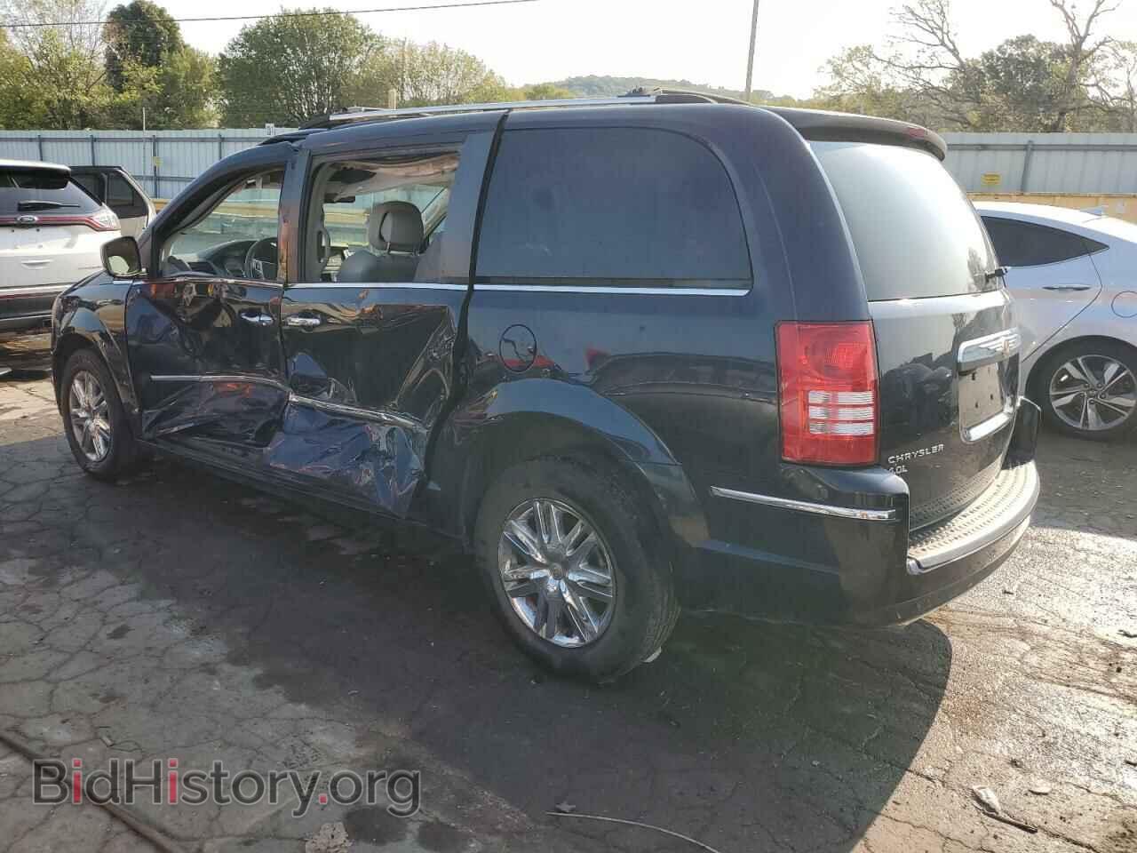 2010 CHRYSLER MINIVAN - VIN: 2A4RR7DX6AR442005 - Фото 2