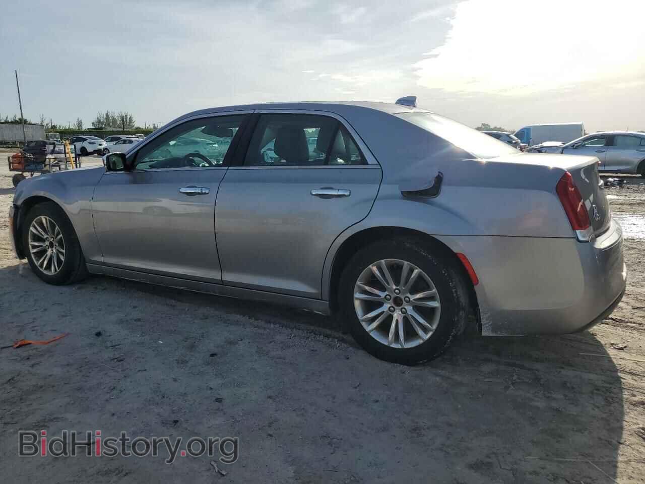 2017 CHRYSLER 300 - VIN: 2C3CCAEG6HH570693 - Фото 2