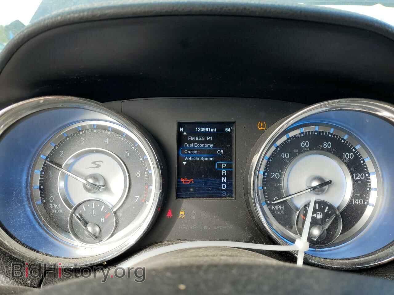 2014 CHRYSLER 300 - VIN: 2C3CCAGG9EH379200 - Фото 9