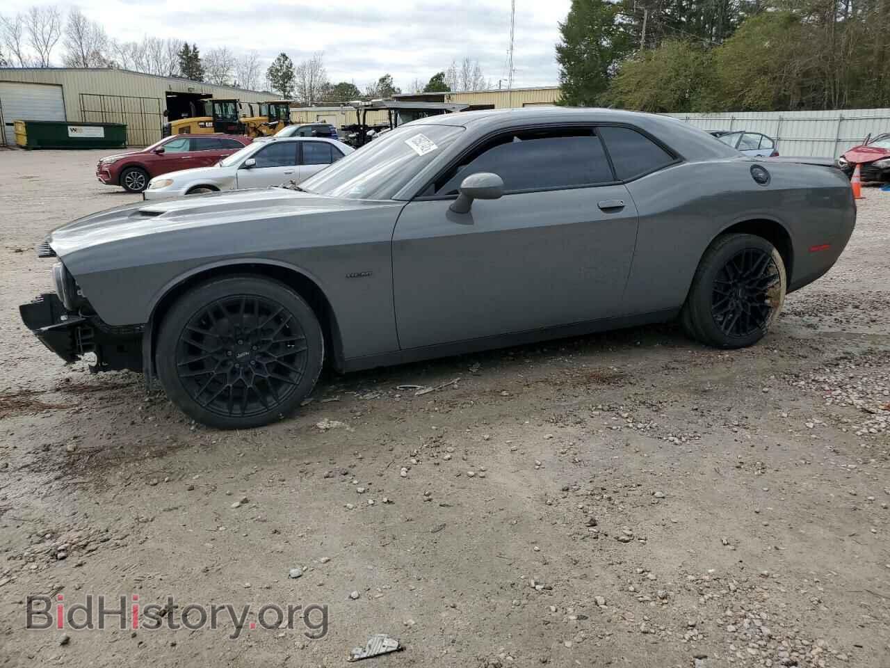 Photo 2C3CDZBT8JH138576 - DODGE CHALLENGER 2018