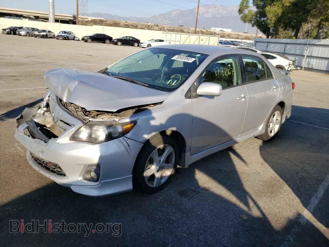 Photo 2T1BU4EE8BC666847 - TOYOTA COROLLA 2011