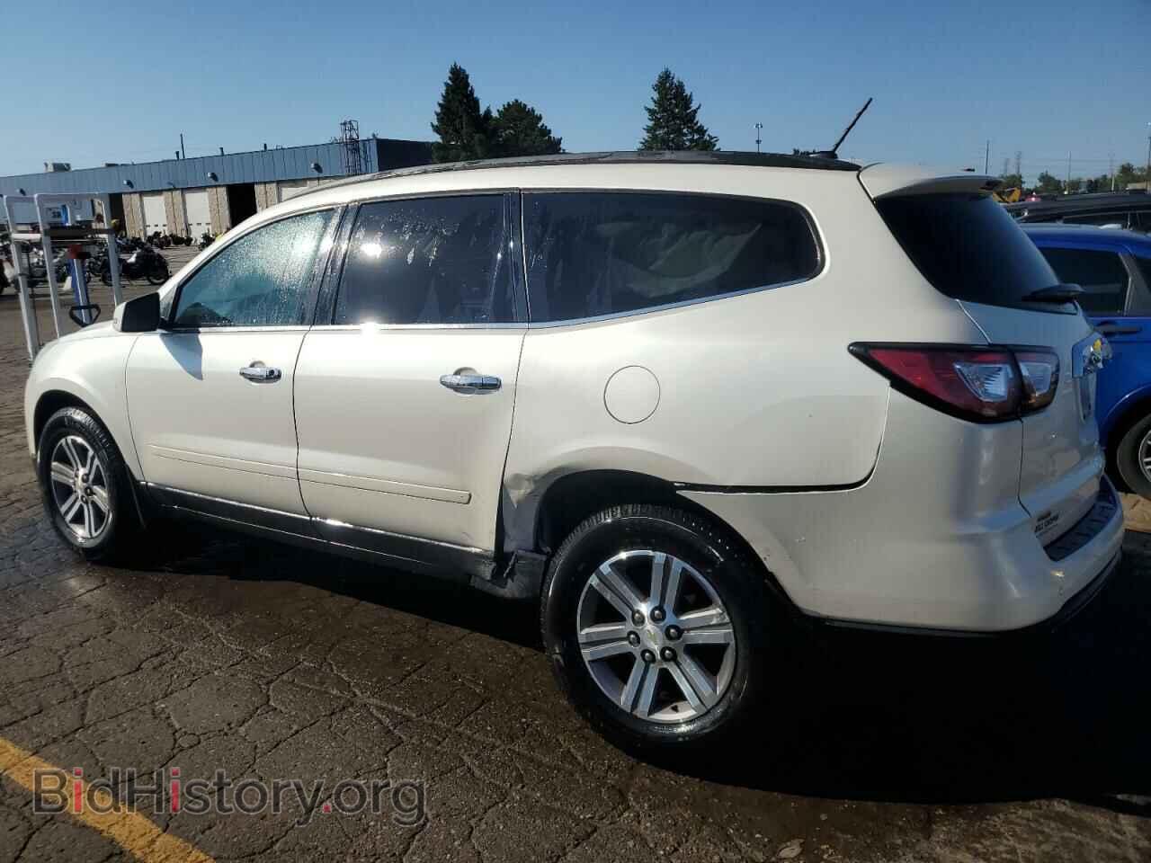 2015 CHEVROLET TRAVERSE - VIN: 1GNKVHKD2FJ261990 - Фото 2