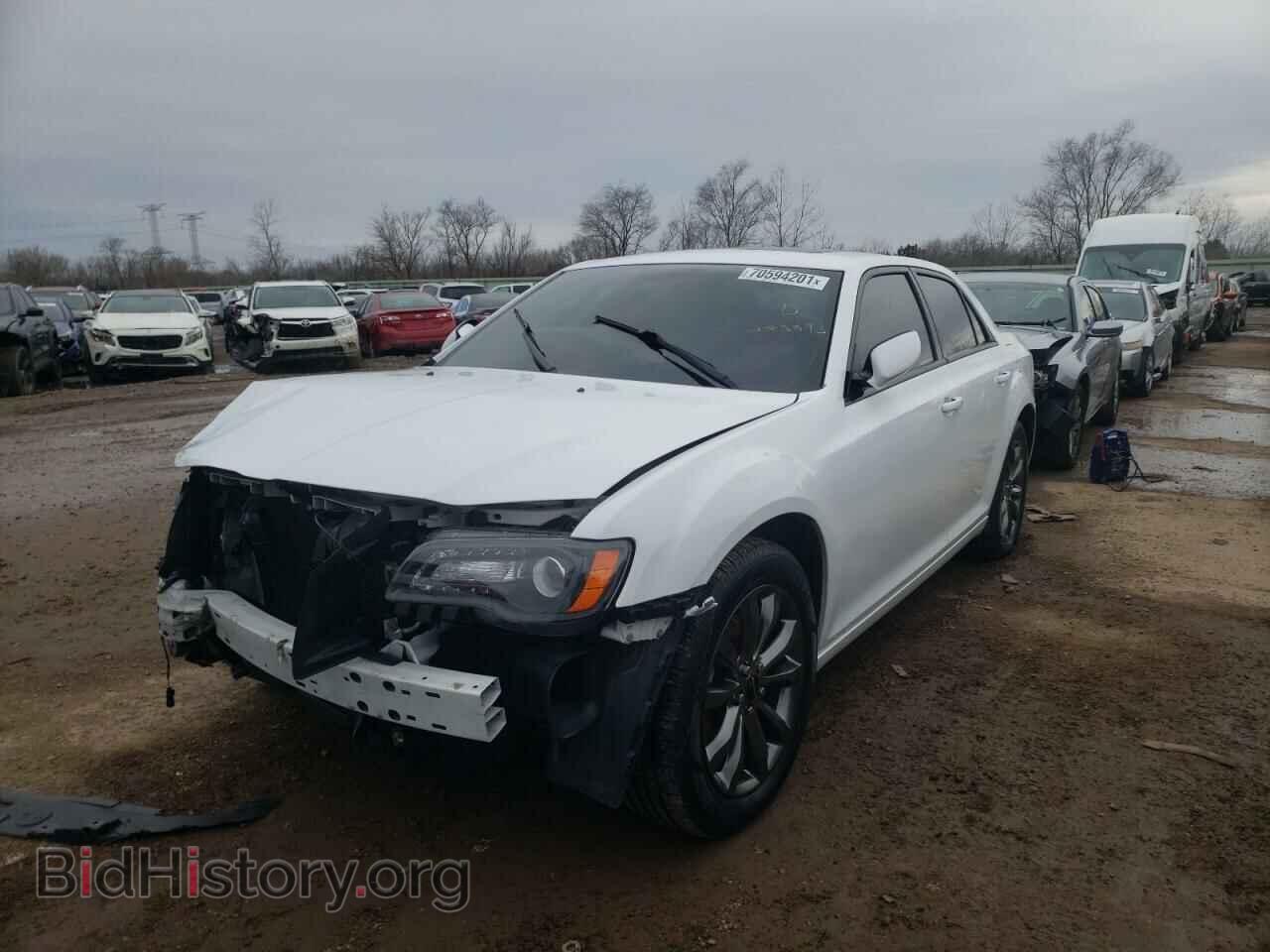 2014 CHRYSLER 300 - VIN: 2C3CCAGG2EH283893 - Фото 2