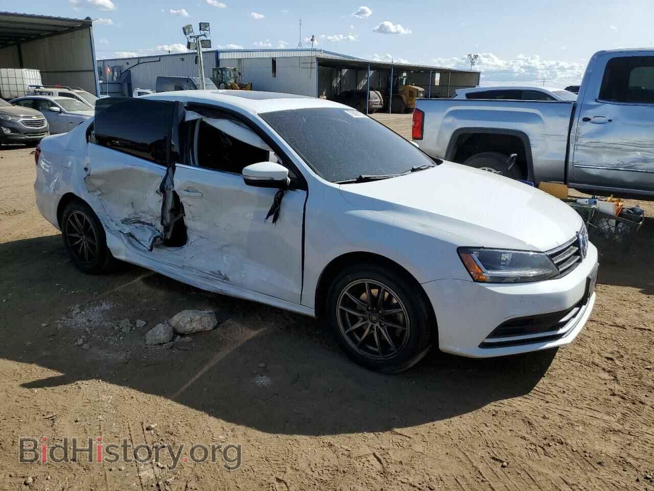 2017 VOLKSWAGEN JETTA - VIN: 3VWDB7AJ3HM320303 - Фото 4
