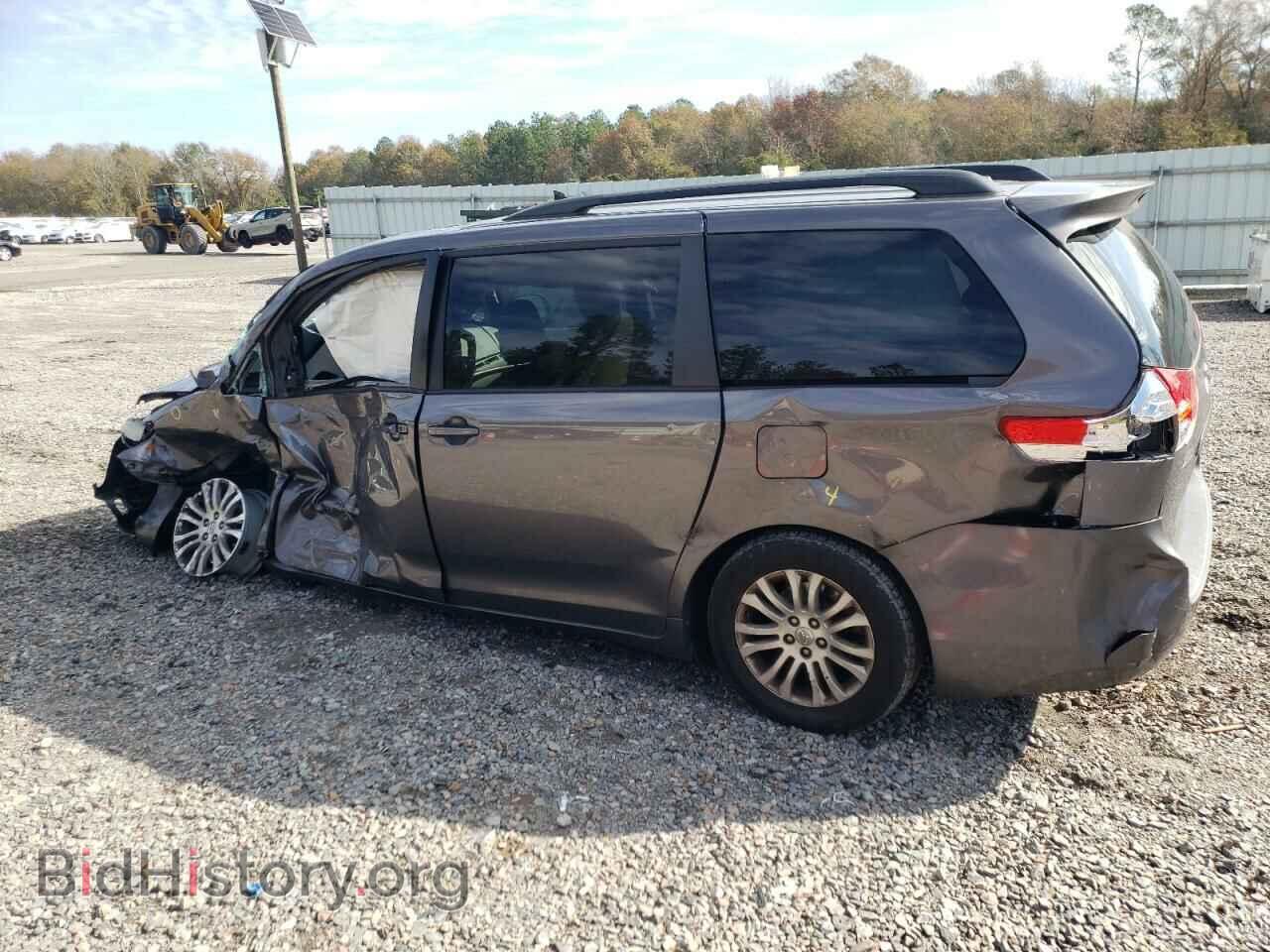 2012 TOYOTA SIENNA - VIN: 5TDYK3DC0CS202339 - Фото 2