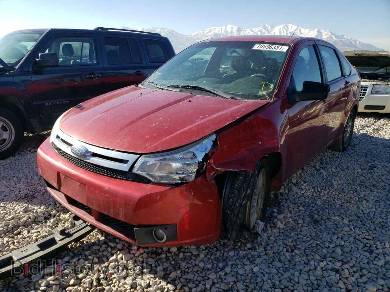 2009 FORD FOCUS - VIN: 1FAHP36N89W182811 - Фото 2