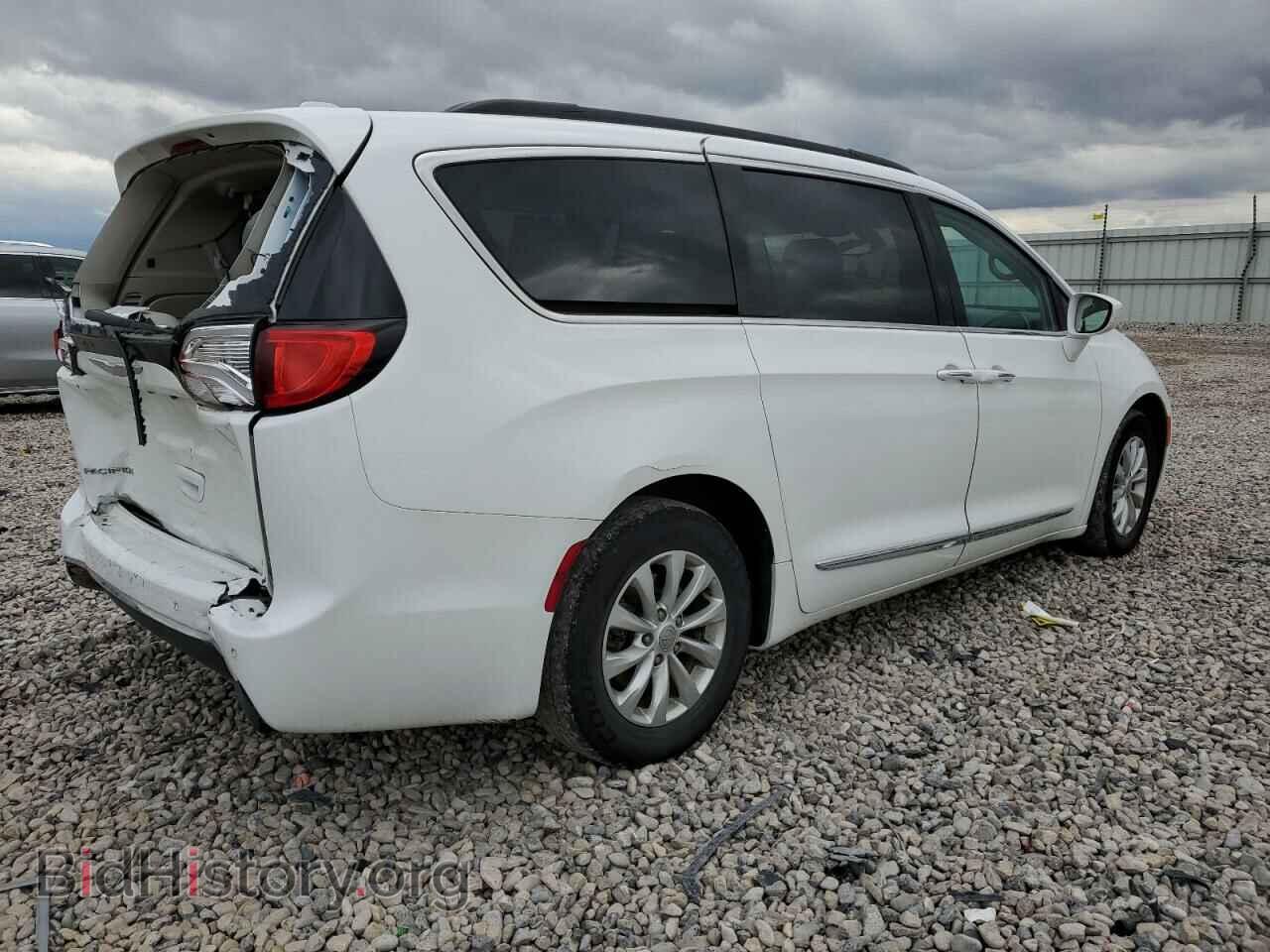 2017 CHRYSLER PACIFICA - VIN: 2C4RC1BG7HR642490 - Photo 3